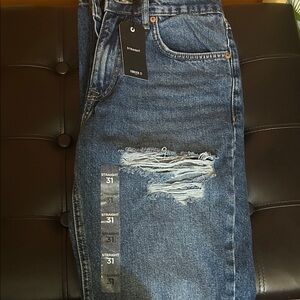 Forever 21 Men's Dark Blue Straight Jeans

2-Pairs in stock